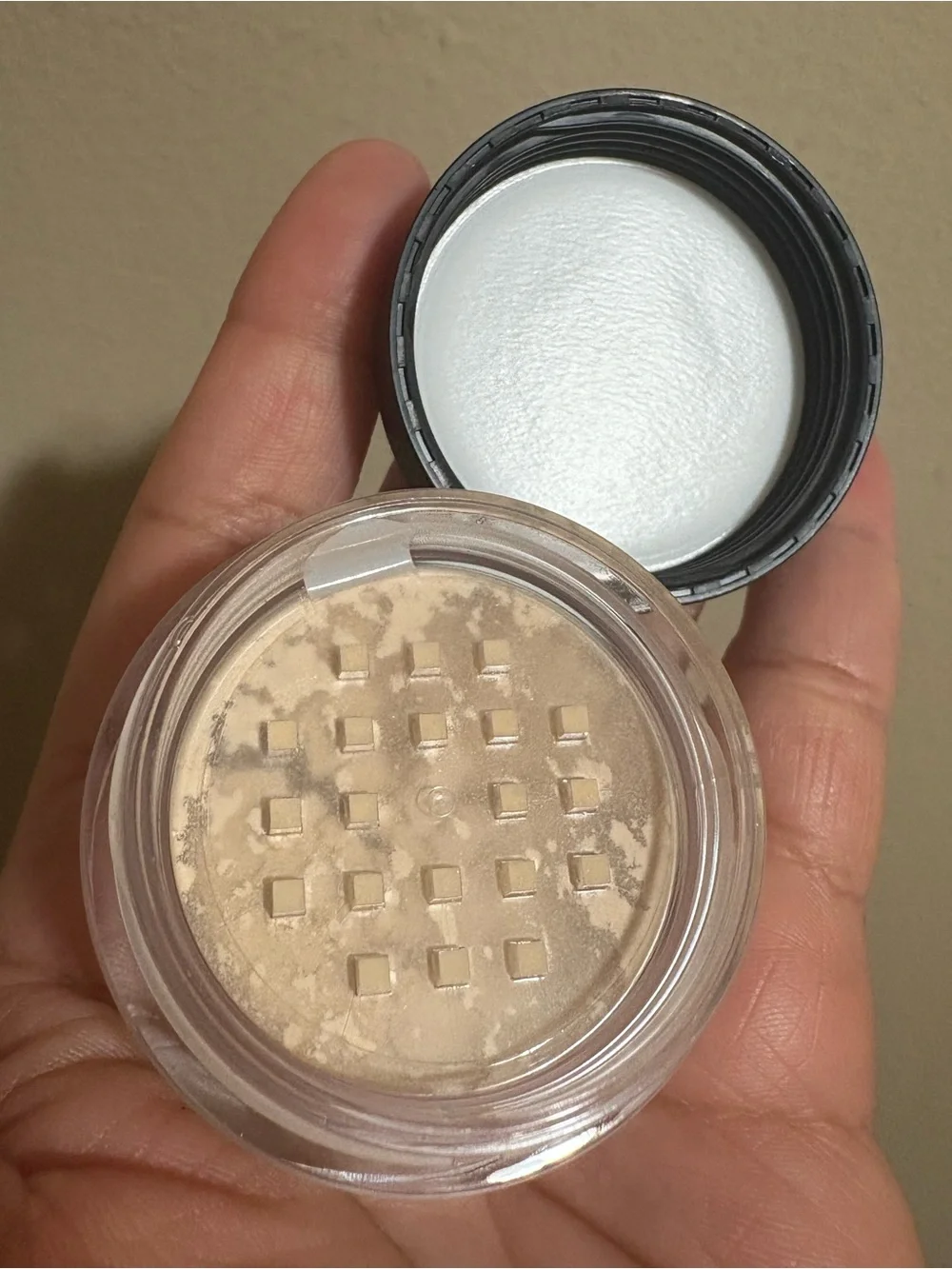 laura mercier Translucent Loose Setting Powder - Brand New Factory Sealed